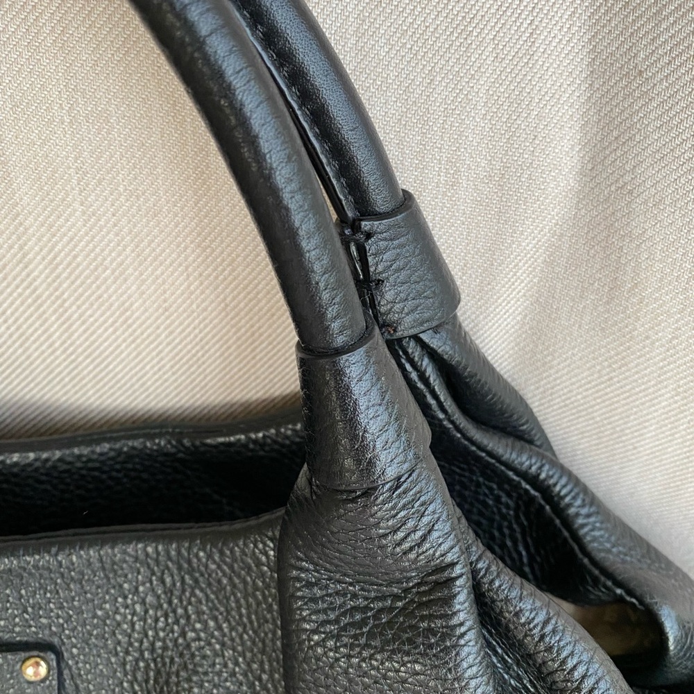 EUC Kate Spade New York black pebble leather zip closure handbag - Picture 5 of 14